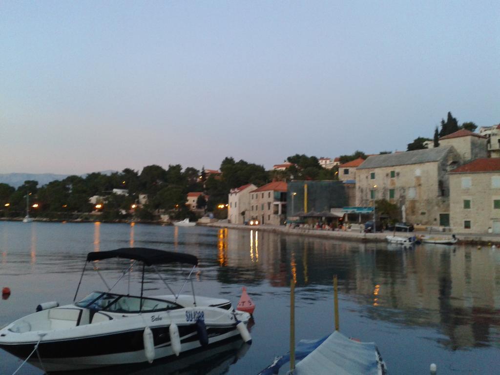Apartment Splitska Bagian luar foto