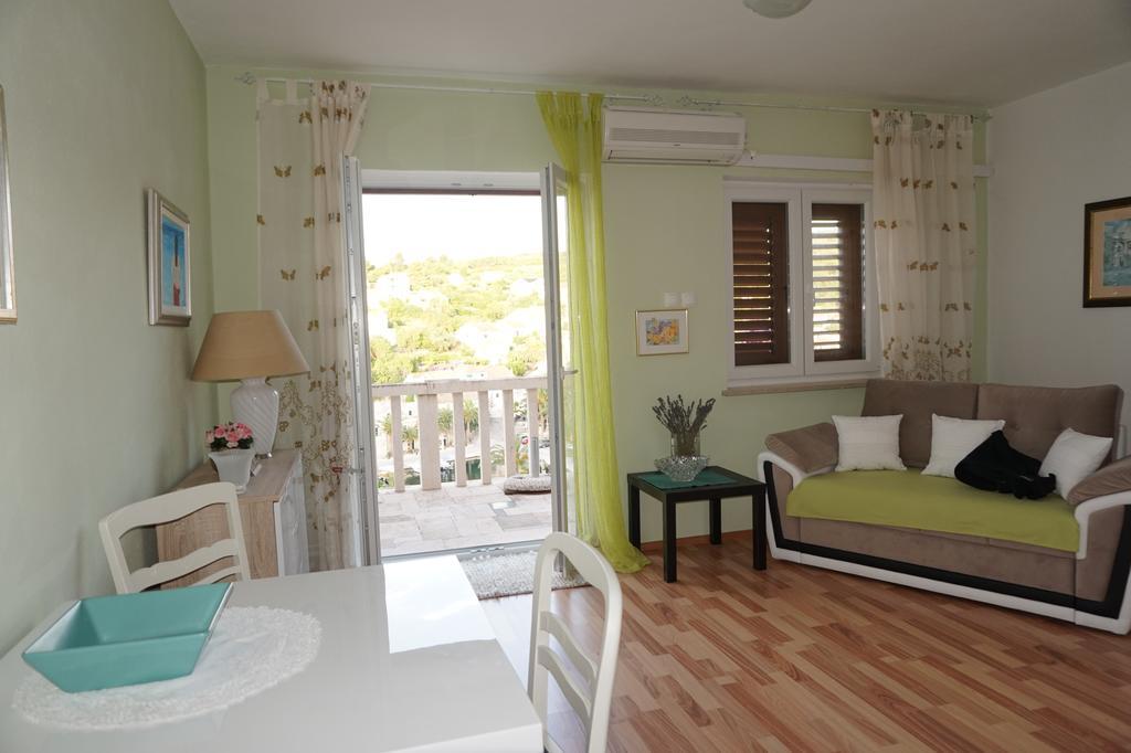 Apartment Splitska Bagian luar foto